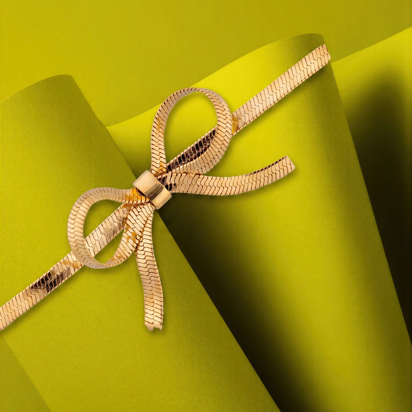 Lightknot Necklace